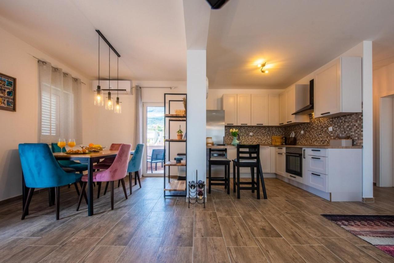 Apartman Paula Kaštela Eksteriør billede